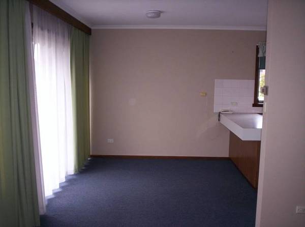 2 BEDROOM APARTMENT - AMAZING LOCATIN Picture 2 BEDROOM APARTMENT - AMAZING LOCATIN Picture