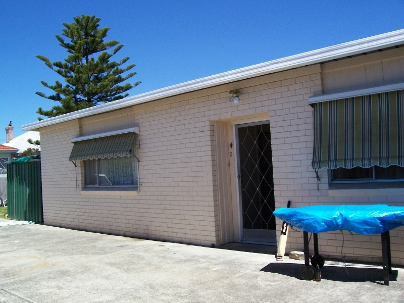 CONVENIENT LOCATION Picture 1