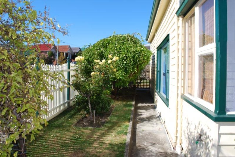 PURCHASE IN NEW TOWN AT AN AFFORDABLE PRICE Picture 2