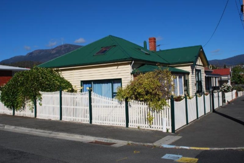 PURCHASE IN NEW TOWN AT AN AFFORDABLE PRICE Picture 3