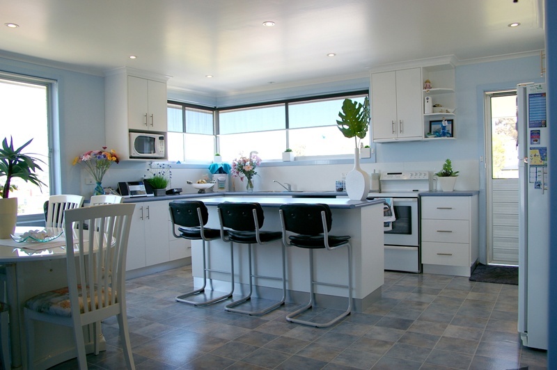 SURE TO IMPRESS Picture 2