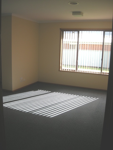 3 BEDROOM FAMILY HOME 2 MINUTES TO GLENORCHY Picture 3 BEDROOM FAMILY HOME 2 MINUTES TO GLENORCHY Picture