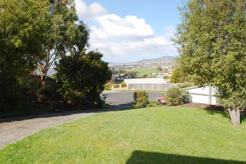 IDEAL FAMILY HOME Picture 3