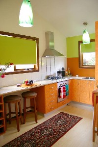 2 BEDROOM UNIT - WONDERFULLY RENOVATED Picture 2 BEDROOM UNIT - WONDERFULLY RENOVATED Picture