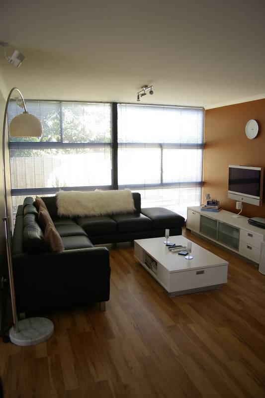 FULLY FURNISHED & EQUIPPED EXECUTIVE VILLA - CBD FRINGE Picture 3