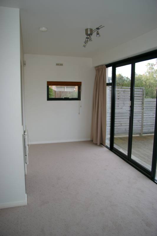 EXECUTIVE 1 BEDROOM UNIT Picture 2