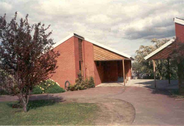 SMART 2 BEDROOM VILLA - GREAT LOCATION Picture 1