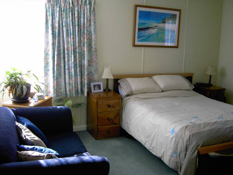 Immaculate 3 Bedroom Family Home Picture 3