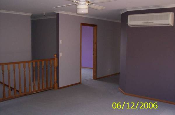 Spacious 4 Bedroom Family Home with Water Views! Picture 3