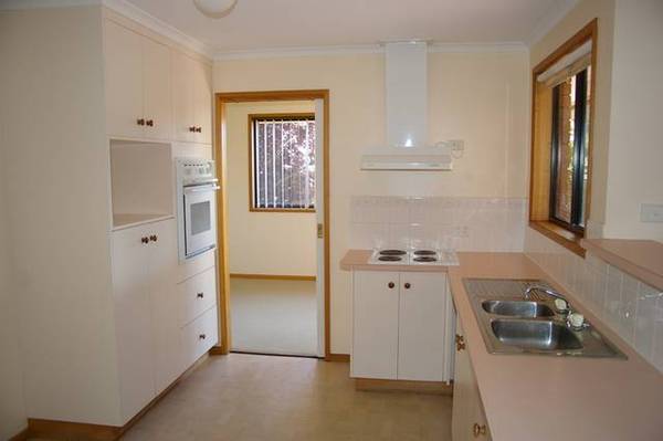 IDEAL FAMILY HOME Picture 2