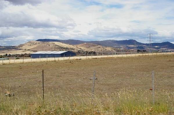 INDUSTRIAL LAND Picture 1