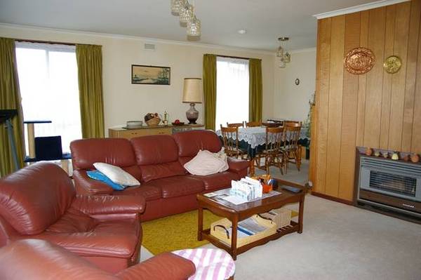 PRIME OPPORTUNITY FOR THE FIRST HOME BUYER Picture 3