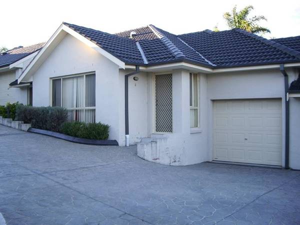 3 BEDROOM VILLA Picture 1