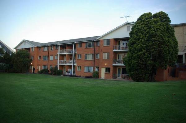 ATTENTION INVESTORS & FIRST HOME BUYERS Picture 1