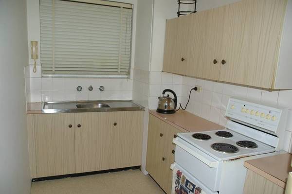 ATTENTION INVESTORS & FIRST HOME BUYERS Picture 3