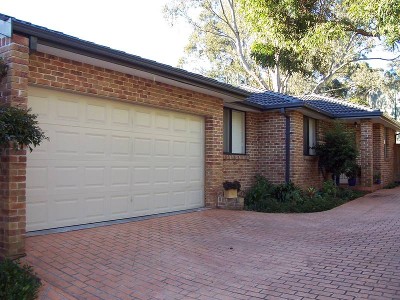 MODERN VILLA WITH DOUBLE GARAGE Picture