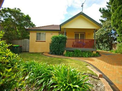 MODERN VILLAS IN A CONVENIENT LOCATION Picture