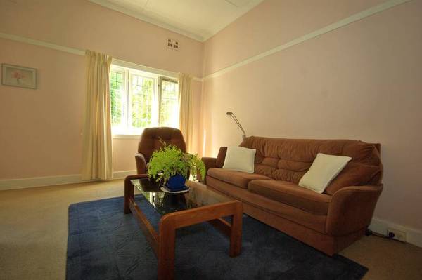 CHARACTER FEATURES - LARGE BLOCK Picture 3