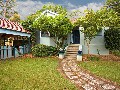 DELIGHTFUL FULL BRICK COTTAGE Picture