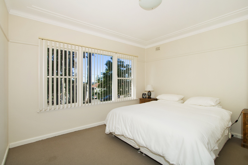 FULLY RENOVATED 3 BEDROOM HOME Picture 3