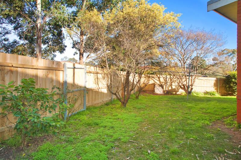 RENOVATED HOME - QUIET CUL-DE-SAC Picture 2