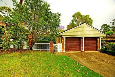 MODERN FOUR BEDROOM HOME Picture