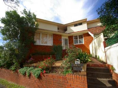 SPACIOUS WITH DISTRICT VIEWS Picture