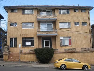 2 BEDROOM FIRST FLOOR UNIT Picture