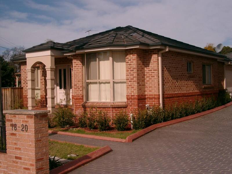 MODERN 3 BEDROOM FULL BRICK VILLA Picture 1