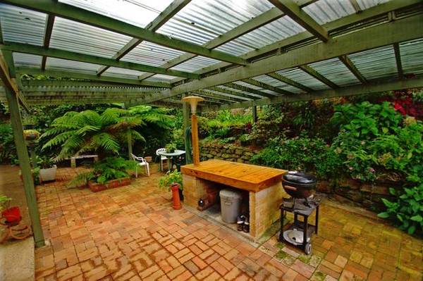 Elevated Location - Cul-de-sac Picture 1