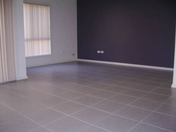 AS NEW 2 BEDROOM VILLA Picture 2