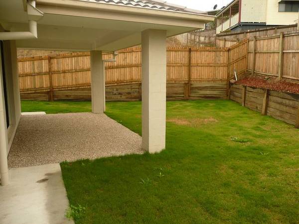 Air conditioning in family/dining room & in main bedroom. Come and inspect Friday 15/08 @ 4.15pm Meet at the porperty, a Picture 2