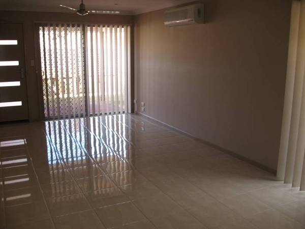 Open home- Saturday 15/11/08 @ 10am
Reduced!! - Available now Picture 2