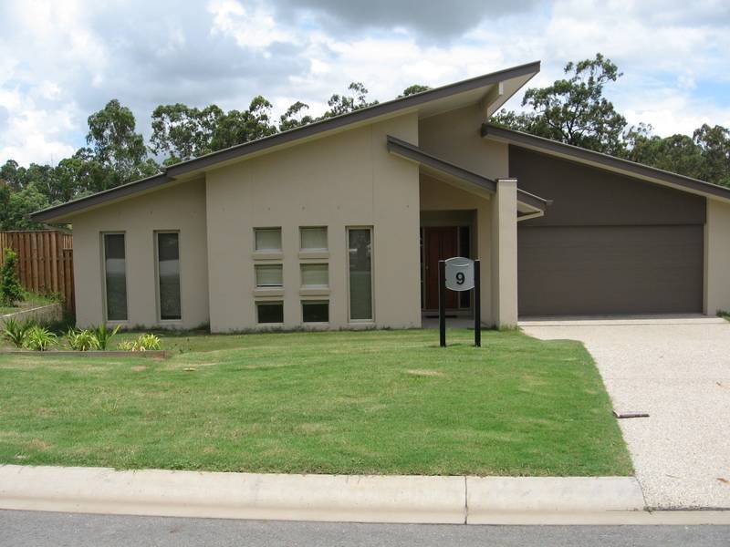 Caters For The Discriminating Few Picture 1