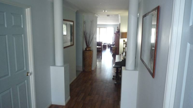 Elevated Bushland Setting Picture 3