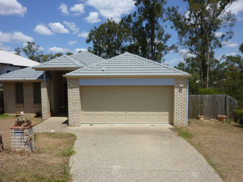 Elevated Bushland Setting Picture 1