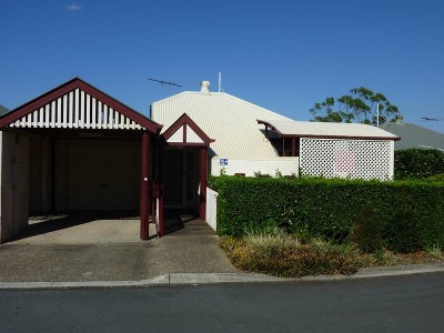 INDOOROOPILLY HIDEAWAY Picture