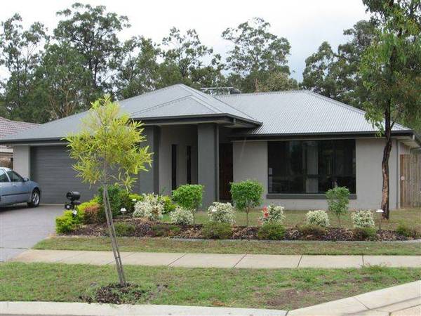 Good Living at Springfield Lakes Picture 1