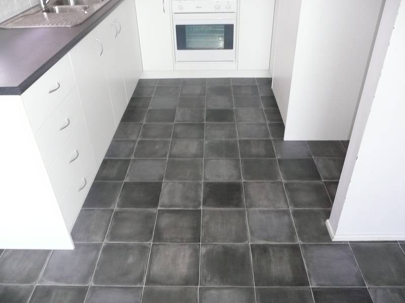 247 Redbank Plains Road Picture 2