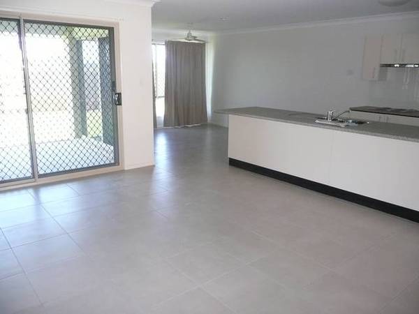 3 Casement Crt Picture 3 Casement Crt Picture