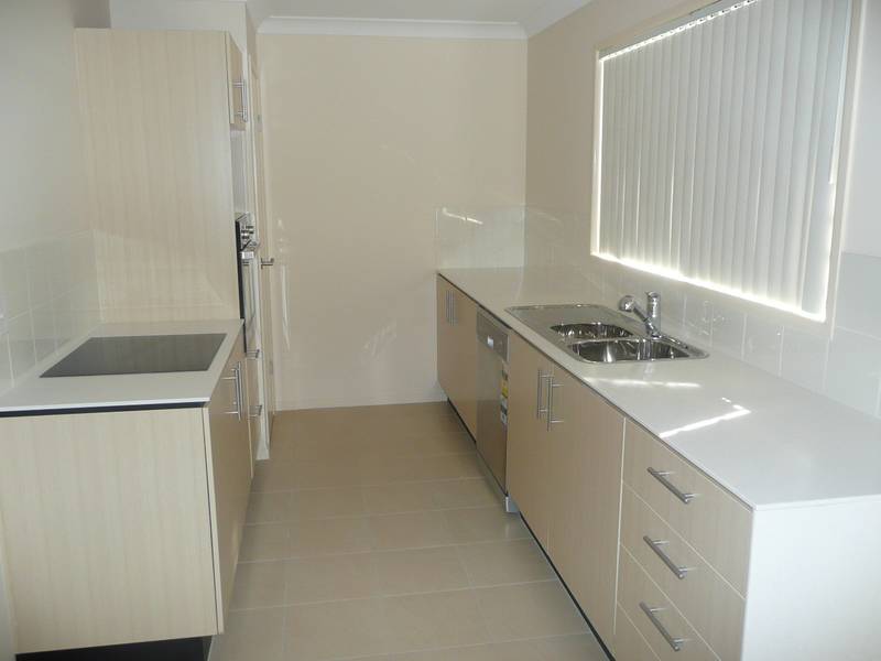 COLLINGWOOD PARK Picture 2