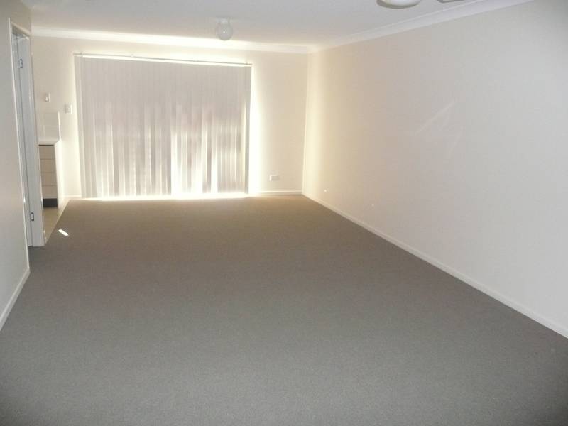 COLLINGWOOD PARK Picture 3