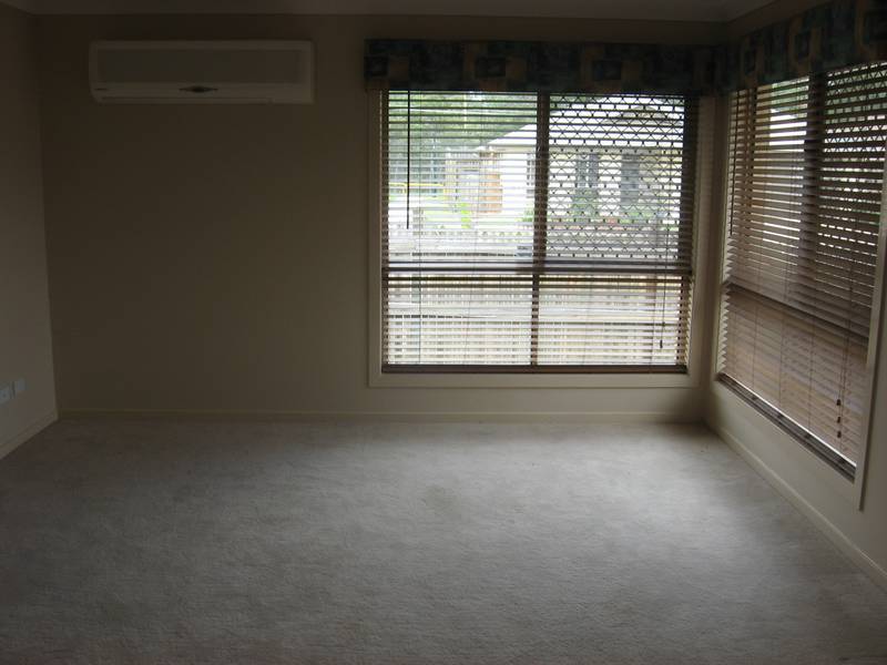 COLLINGWOOD PARK Picture 2