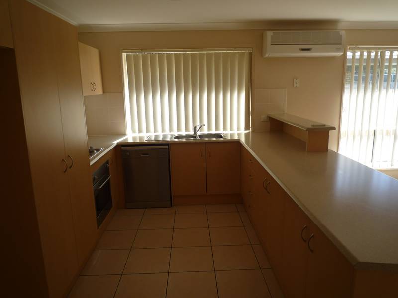 Ideal Family Home Picture 3