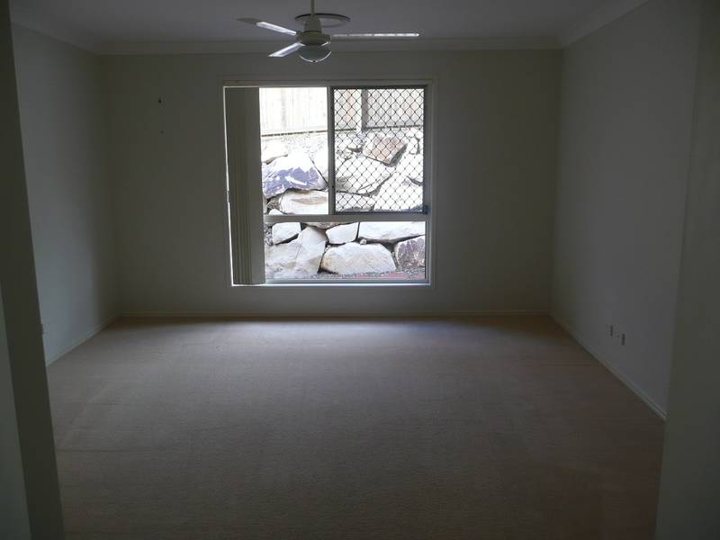 4 Casement Court, Collingwood Park Picture 3