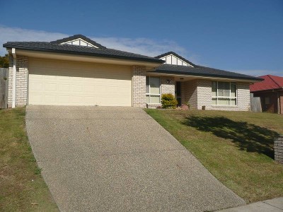 Large lowset brick home Picture Large lowset brick home Picture