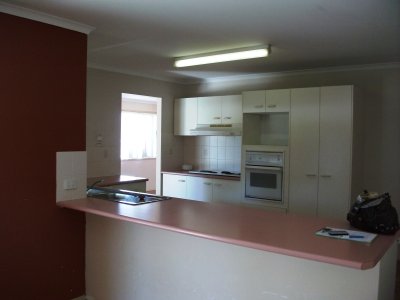 AIR CONDITIONED!!!! Picture 3