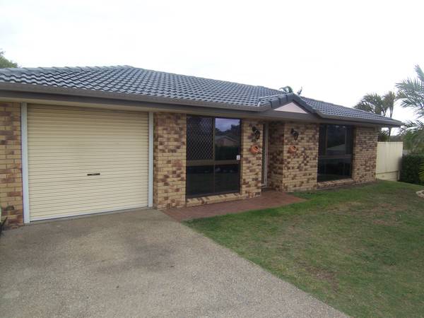 GREAT MARKET STARTER!! Picture 2