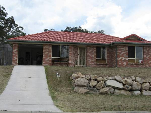 Collingwood Park Picture 1