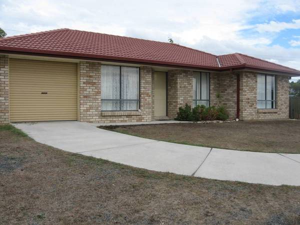 18 Buckland - Well Presented Picture 1